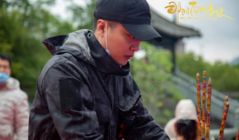 电影杏林春暖,医者仁心，守护生命之光